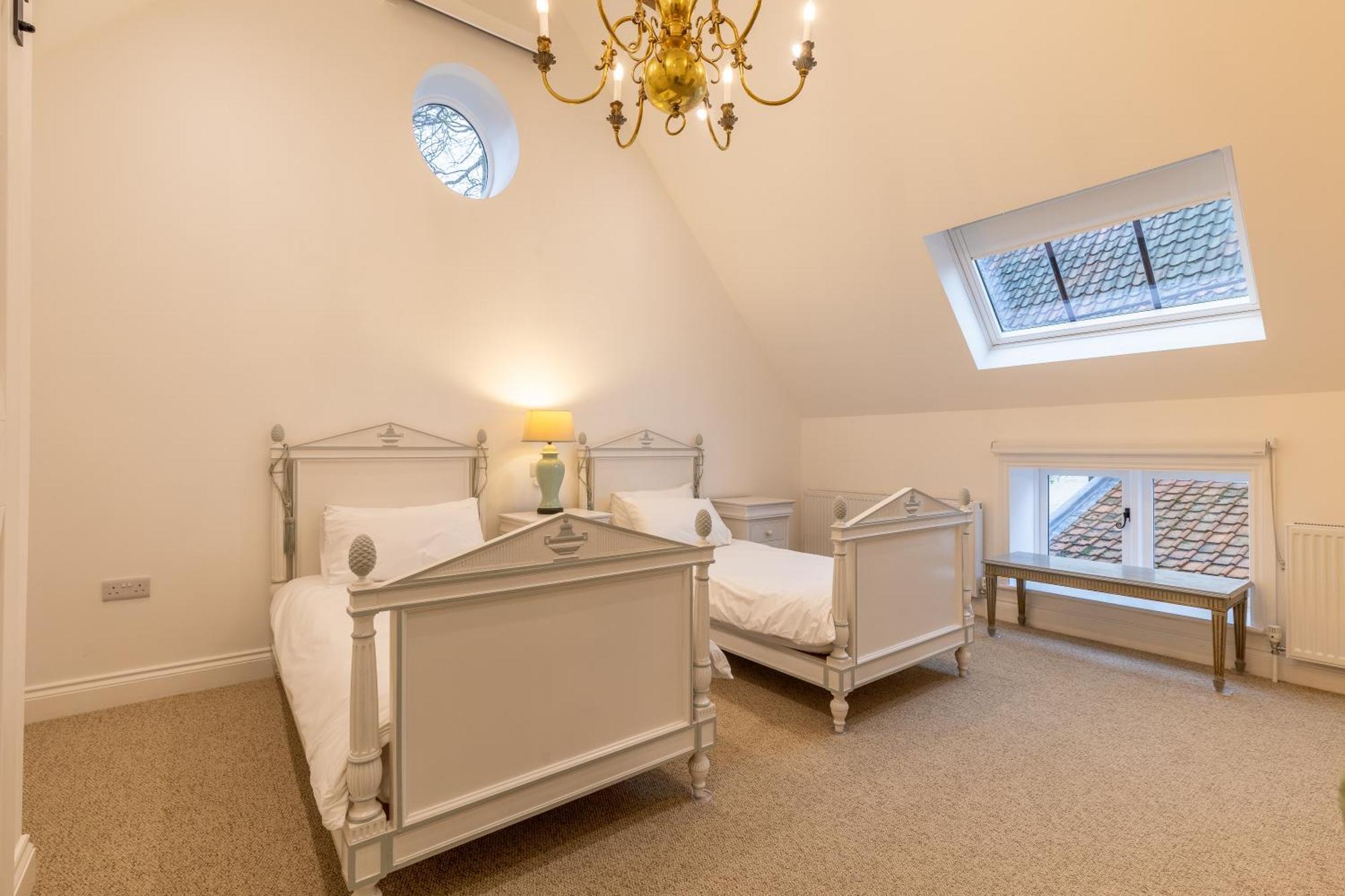 Swafield Hall Luaran gambar